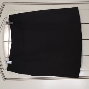 ANN Taylor LOFT Simple Black A-line Skirt Size 6 Pockets